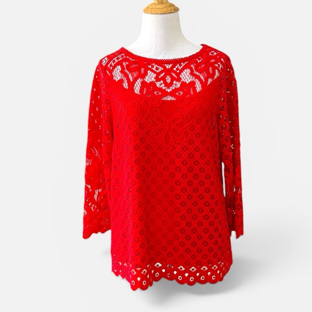 RAFAELLA CROCHETED LACE THREE QUARTER SLEEVE TOP WITH CAMI RED SIZE SMALL
